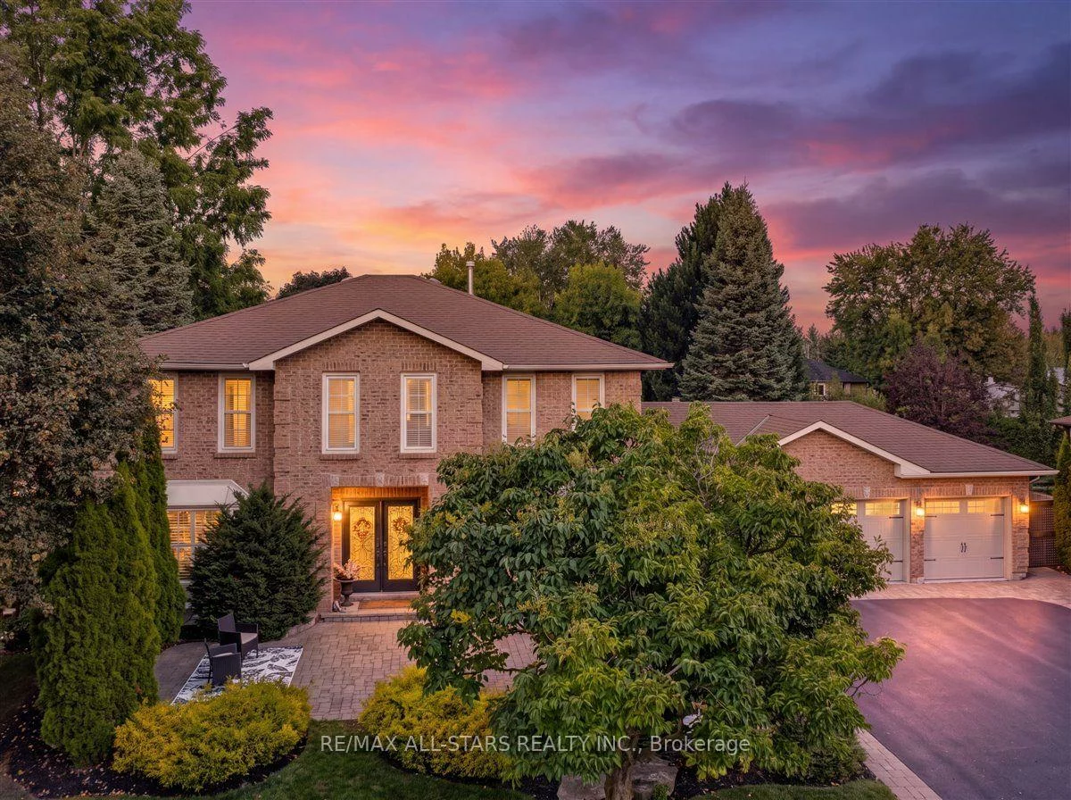 1824, Mount Albert, Sharon, East Gwillimbury