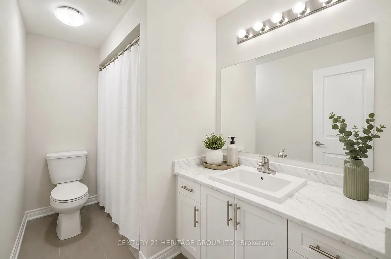 100, Mondial, Queensville, East Gwillimbury