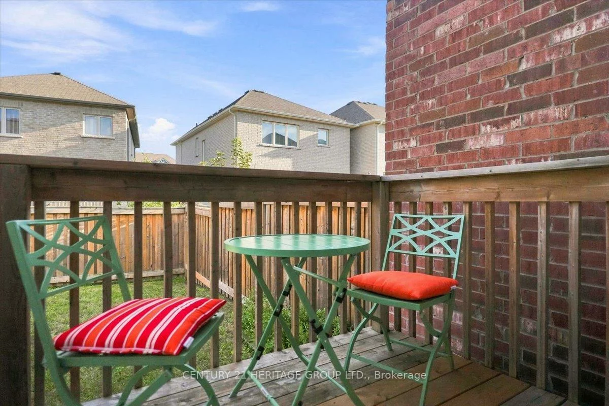 100, Mondial, Queensville, East Gwillimbury
