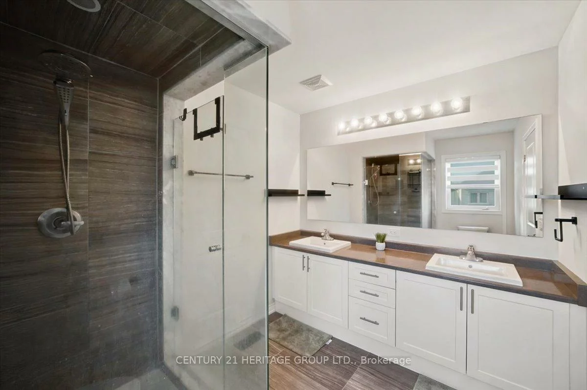 100, Mondial, Queensville, East Gwillimbury