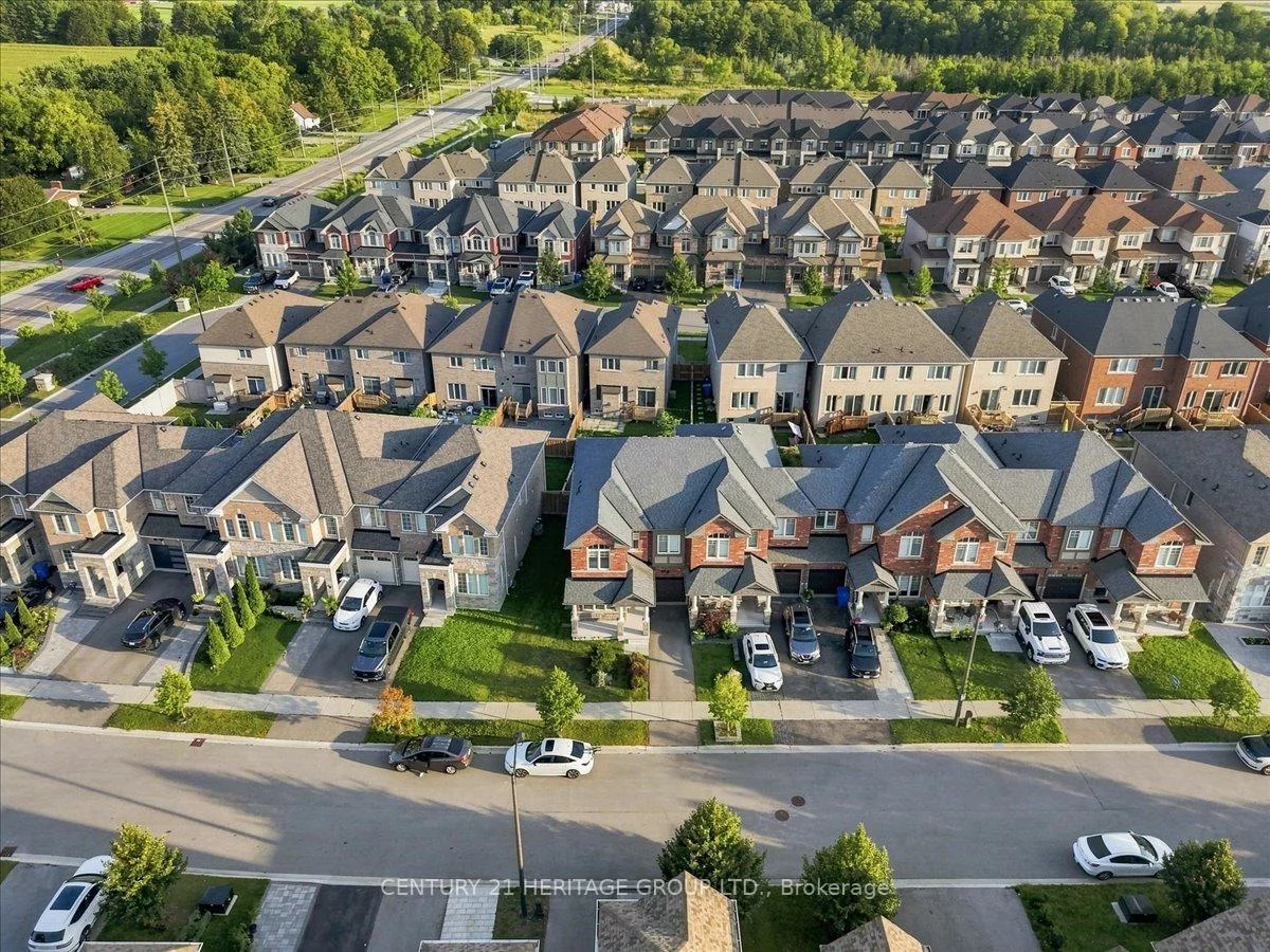 100, Mondial, Queensville, East Gwillimbury