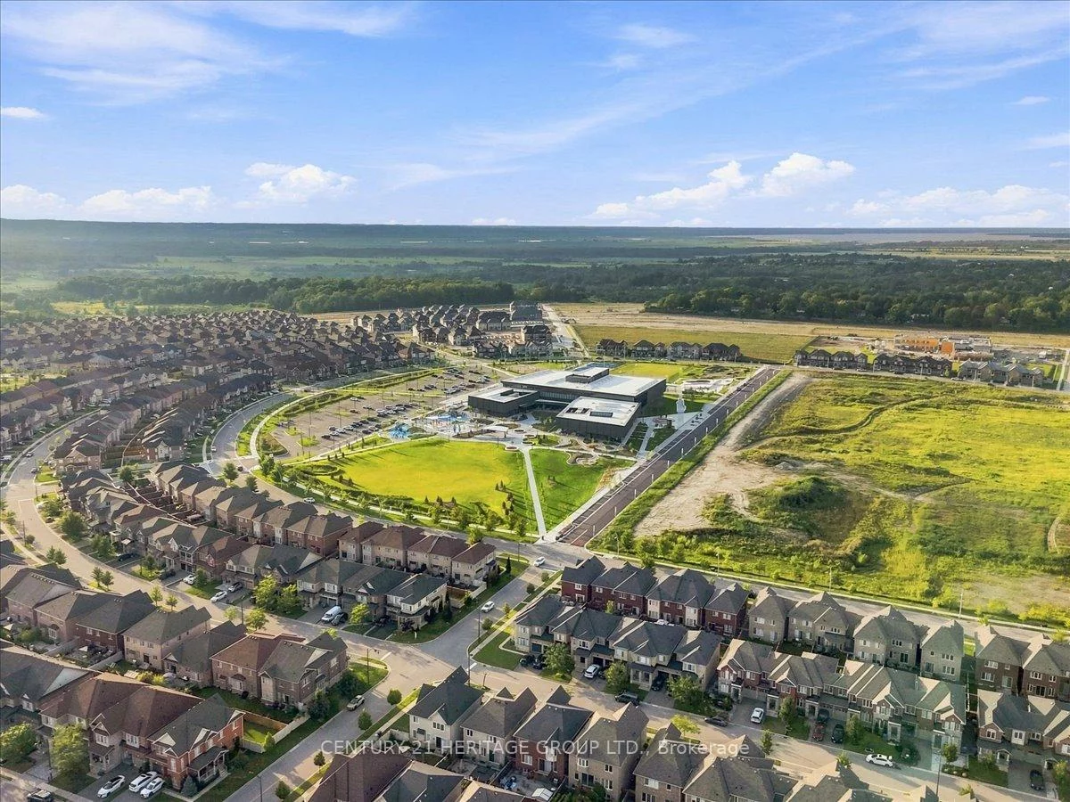 100, Mondial, Queensville, East Gwillimbury