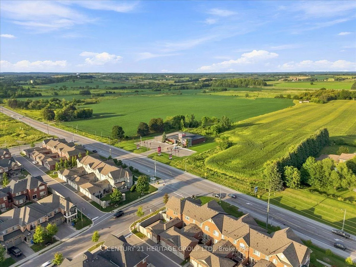 100, Mondial, Queensville, East Gwillimbury