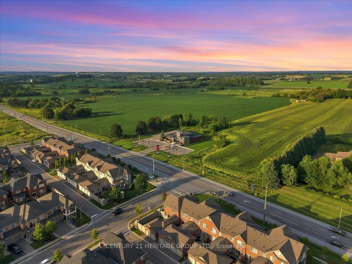 100, Mondial, Queensville, East Gwillimbury