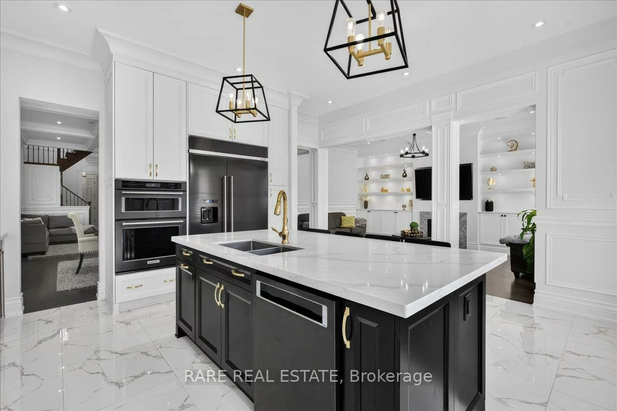 43, Pear Blossom, Holland Landing, East Gwillimbury
