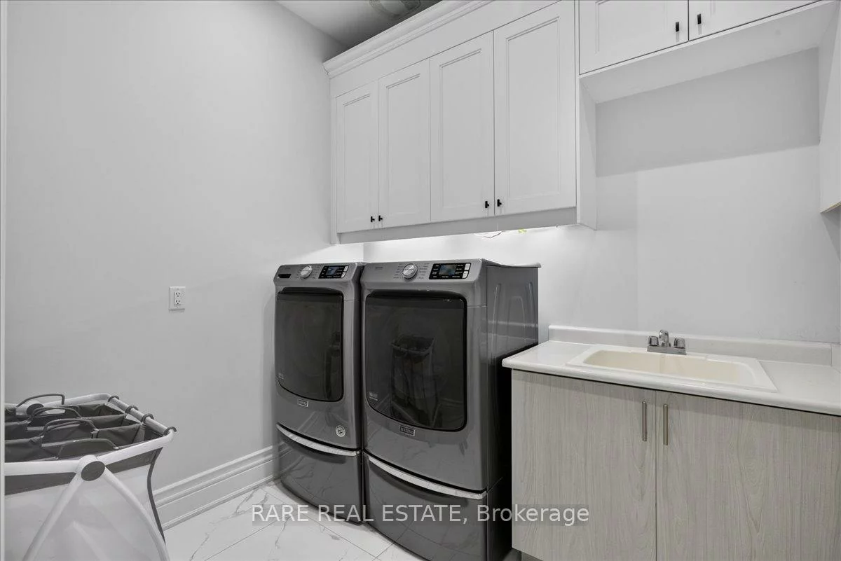 43, Pear Blossom, Holland Landing, East Gwillimbury