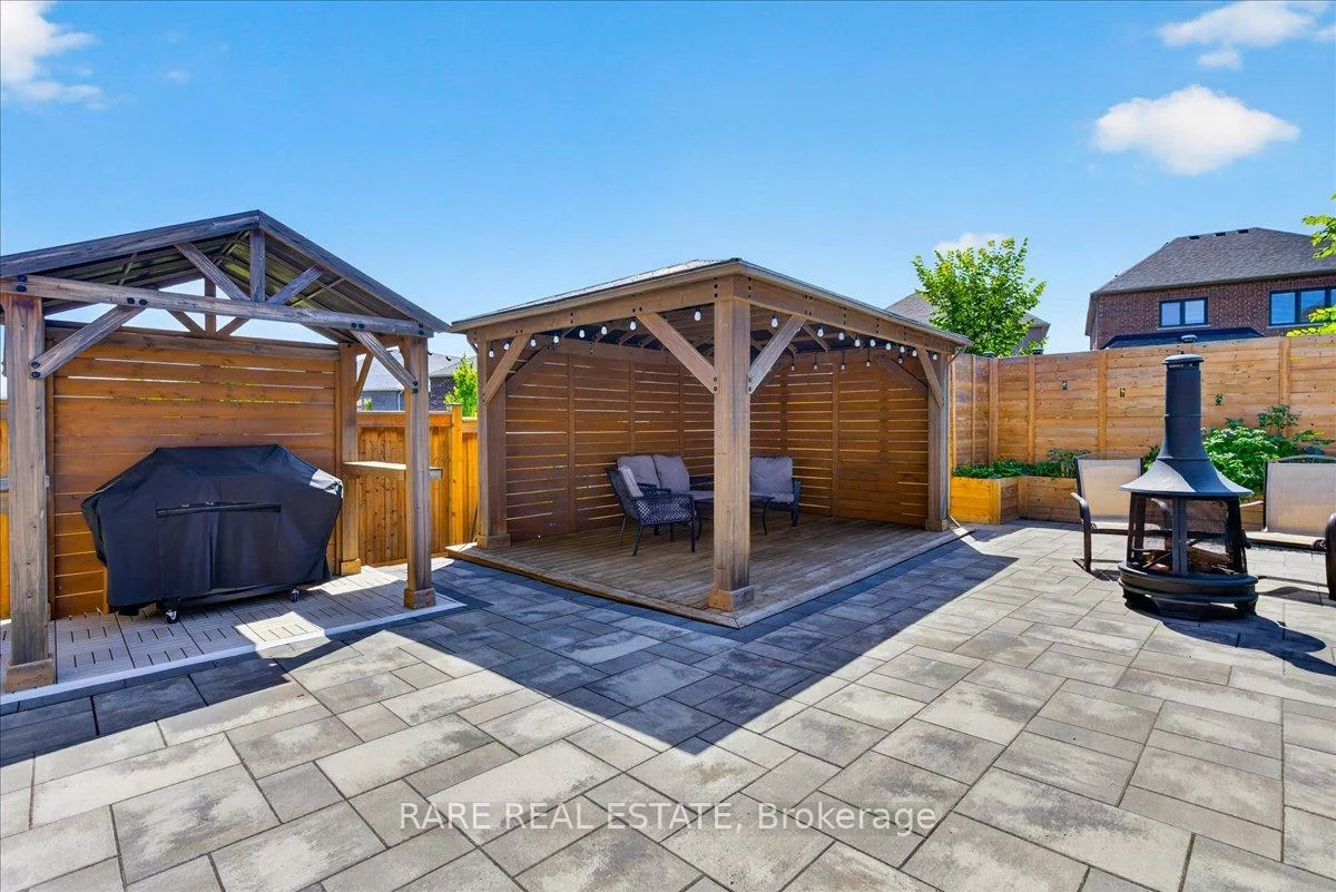 43, Pear Blossom, Holland Landing, East Gwillimbury