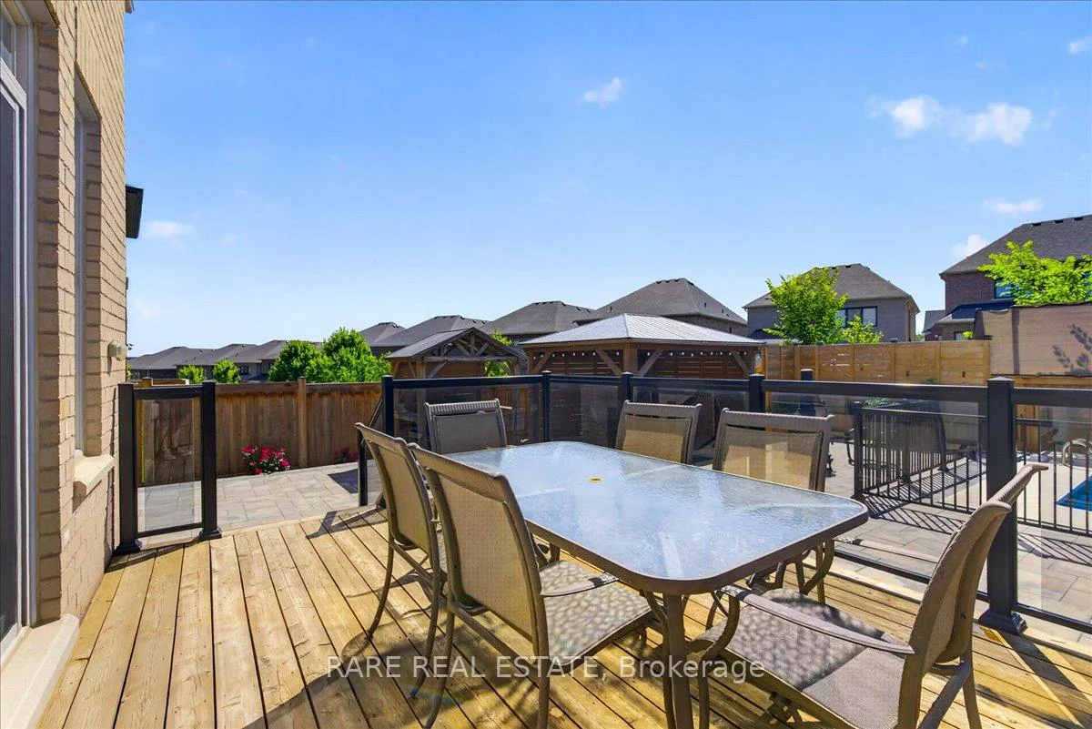 43, Pear Blossom, Holland Landing, East Gwillimbury