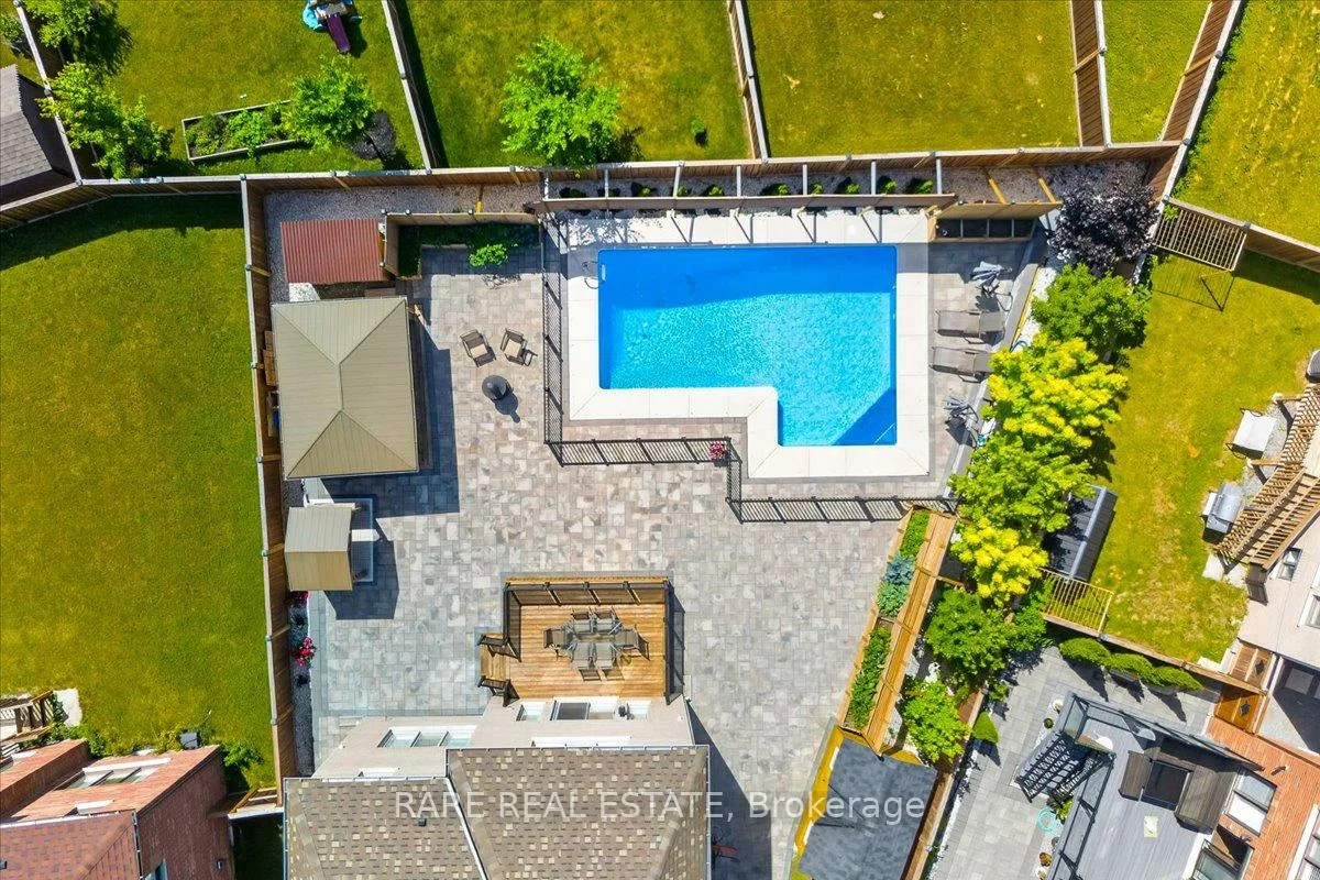 43, Pear Blossom, Holland Landing, East Gwillimbury