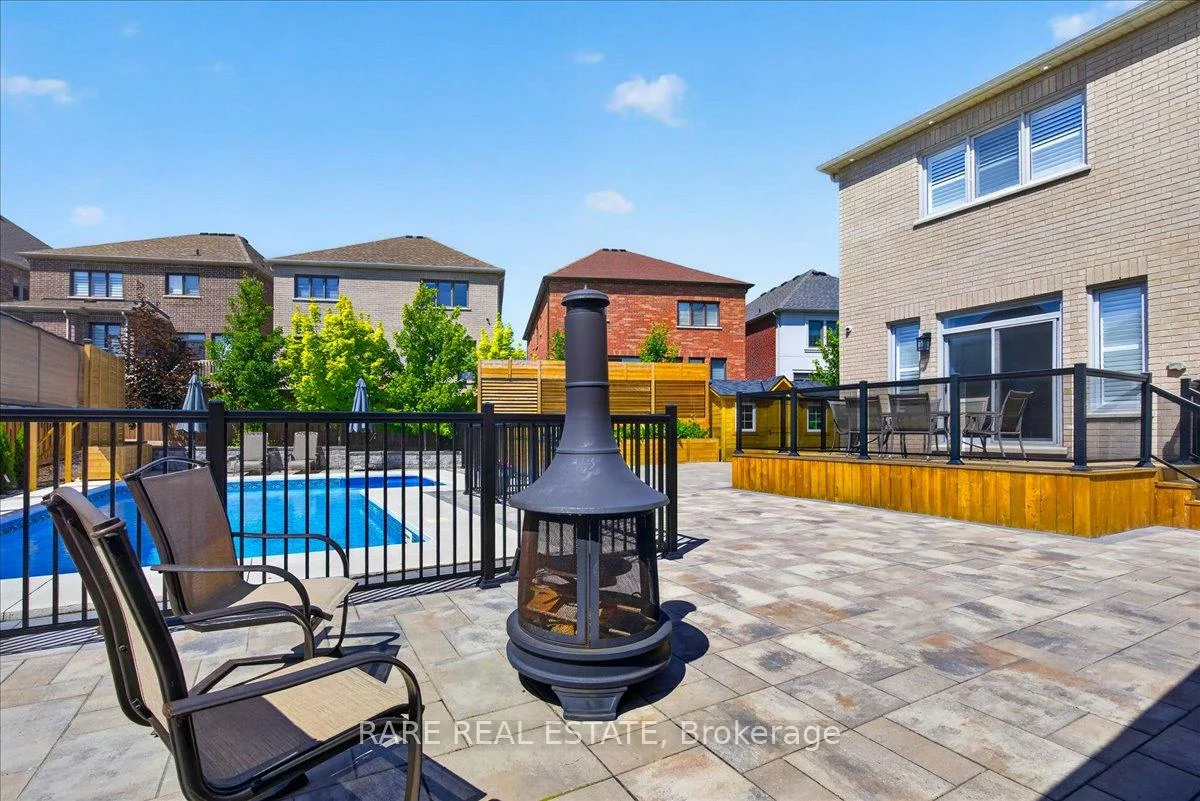 43, Pear Blossom, Holland Landing, East Gwillimbury