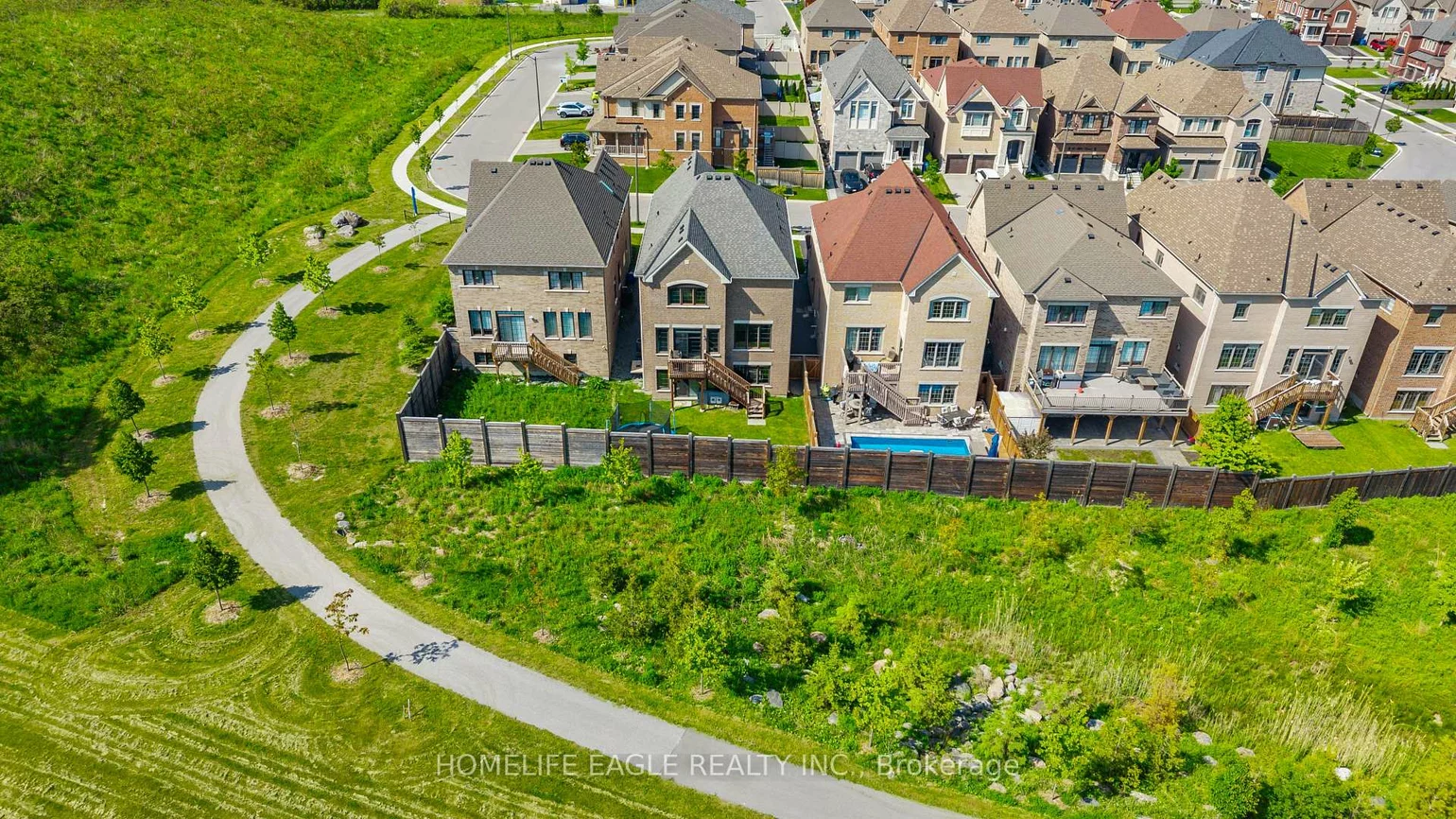 58, Tesla, Holland Landing, East Gwillimbury