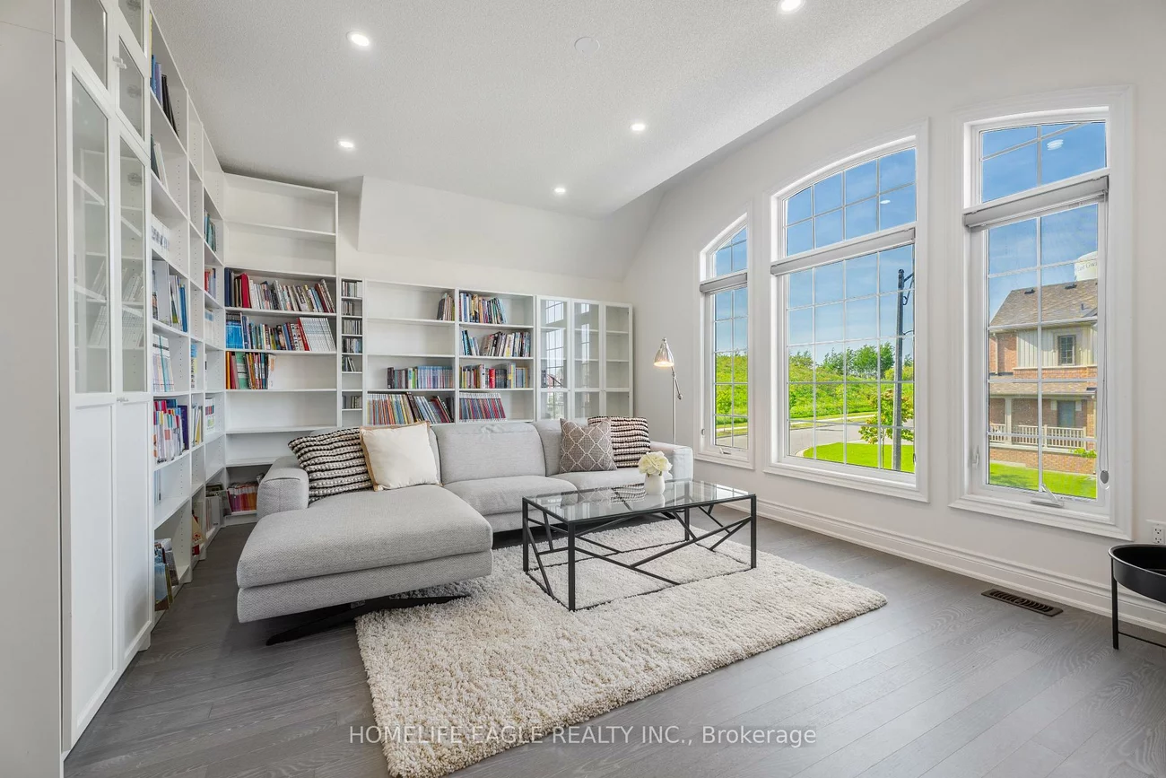 58, Tesla, Holland Landing, East Gwillimbury