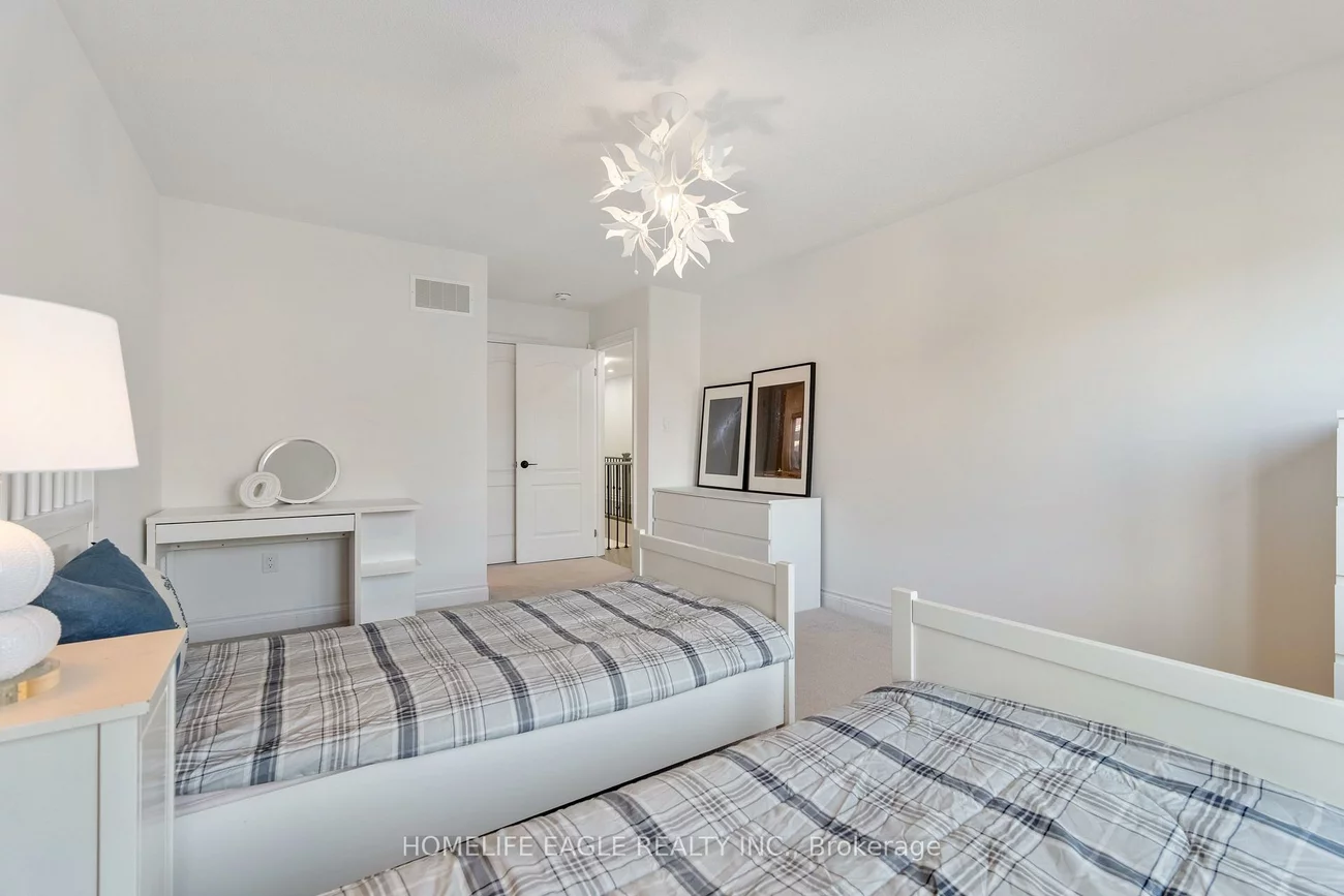 58, Tesla, Holland Landing, East Gwillimbury