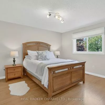 128, Olive, Holland Landing, East Gwillimbury