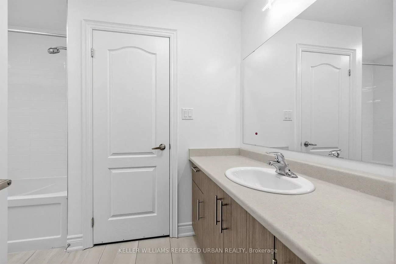 6, Sharonview, Sharon, East Gwillimbury