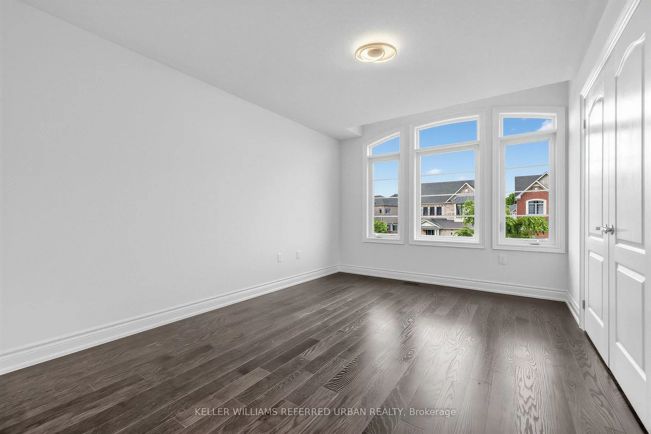 6, Sharonview, Sharon, East Gwillimbury