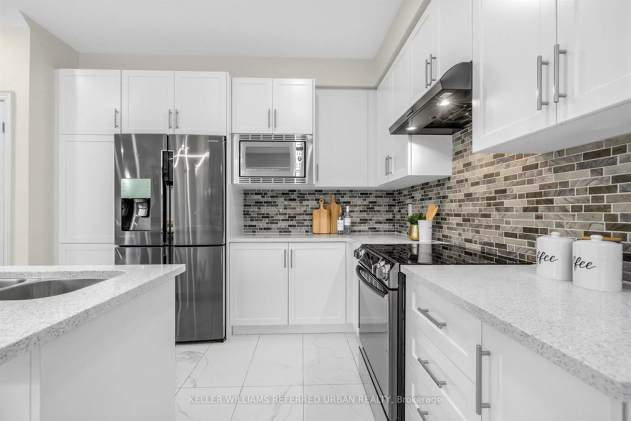 6, Sharonview, Sharon, East Gwillimbury