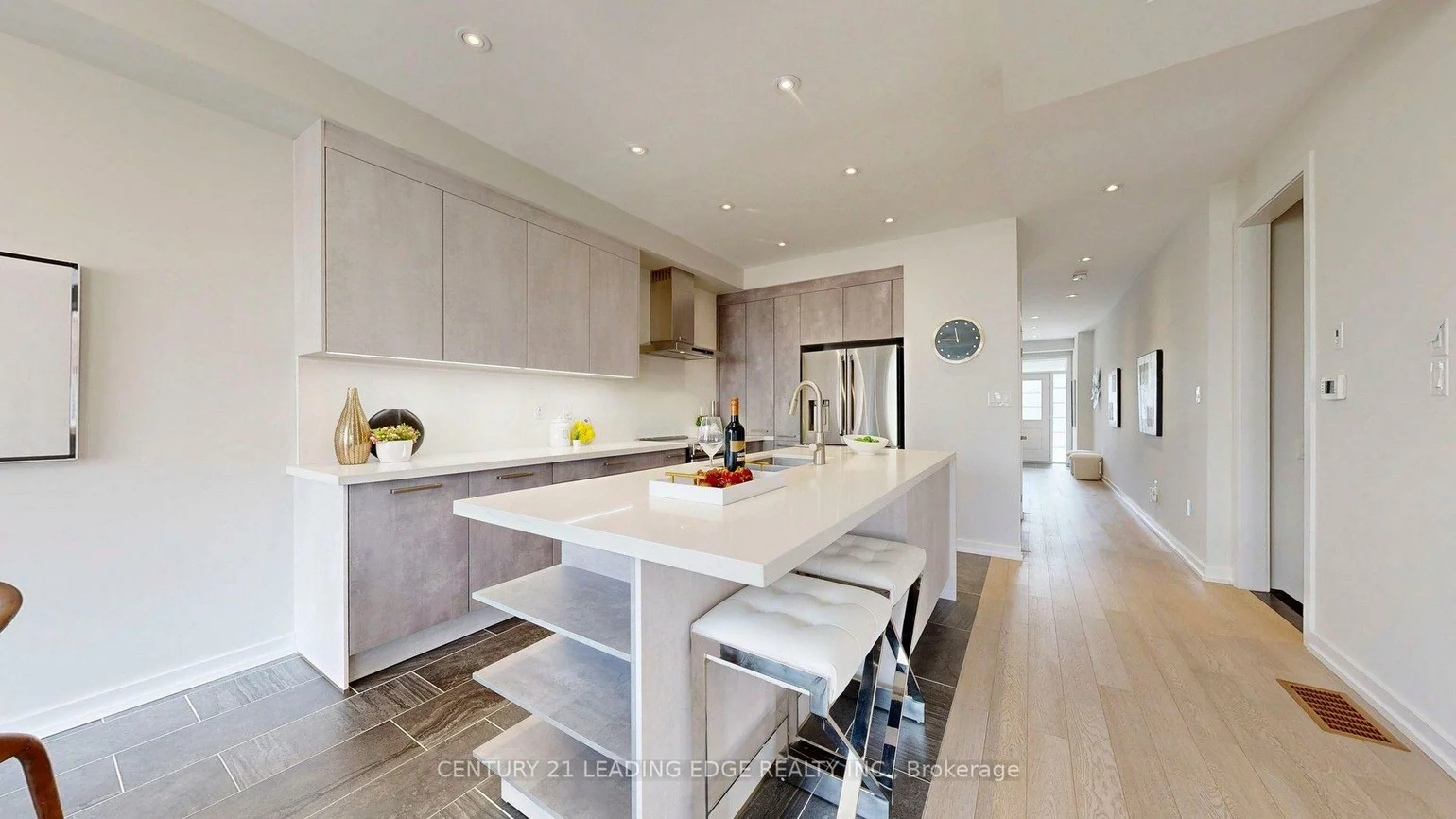 64, Mondial, Queensville, East Gwillimbury