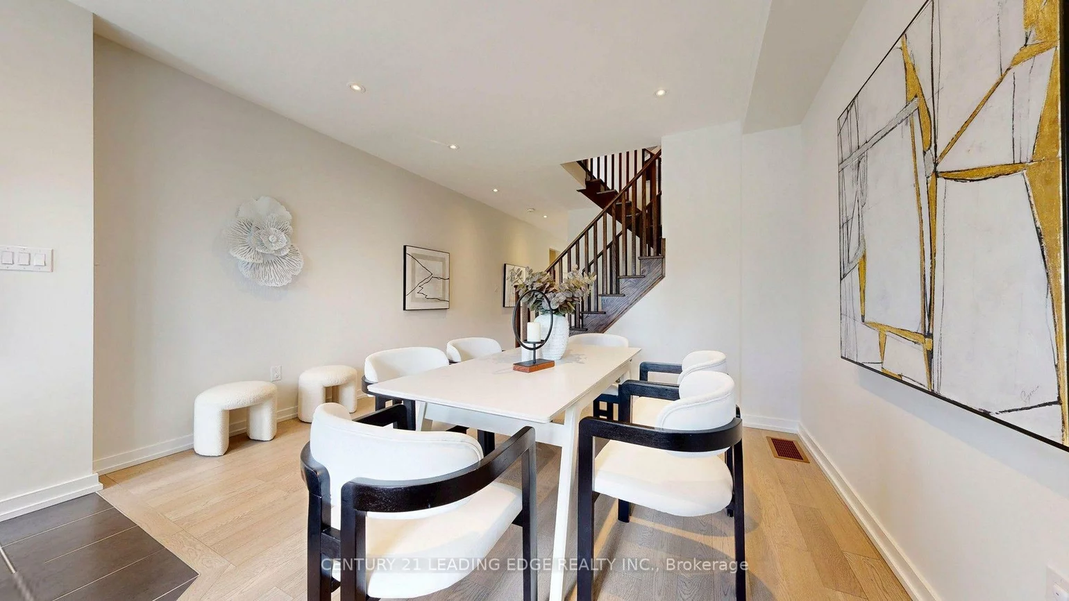 64, Mondial, Queensville, East Gwillimbury