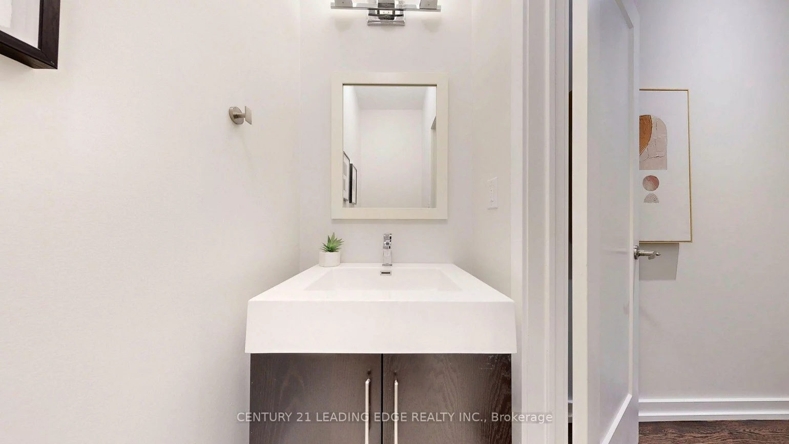 64, Mondial, Queensville, East Gwillimbury