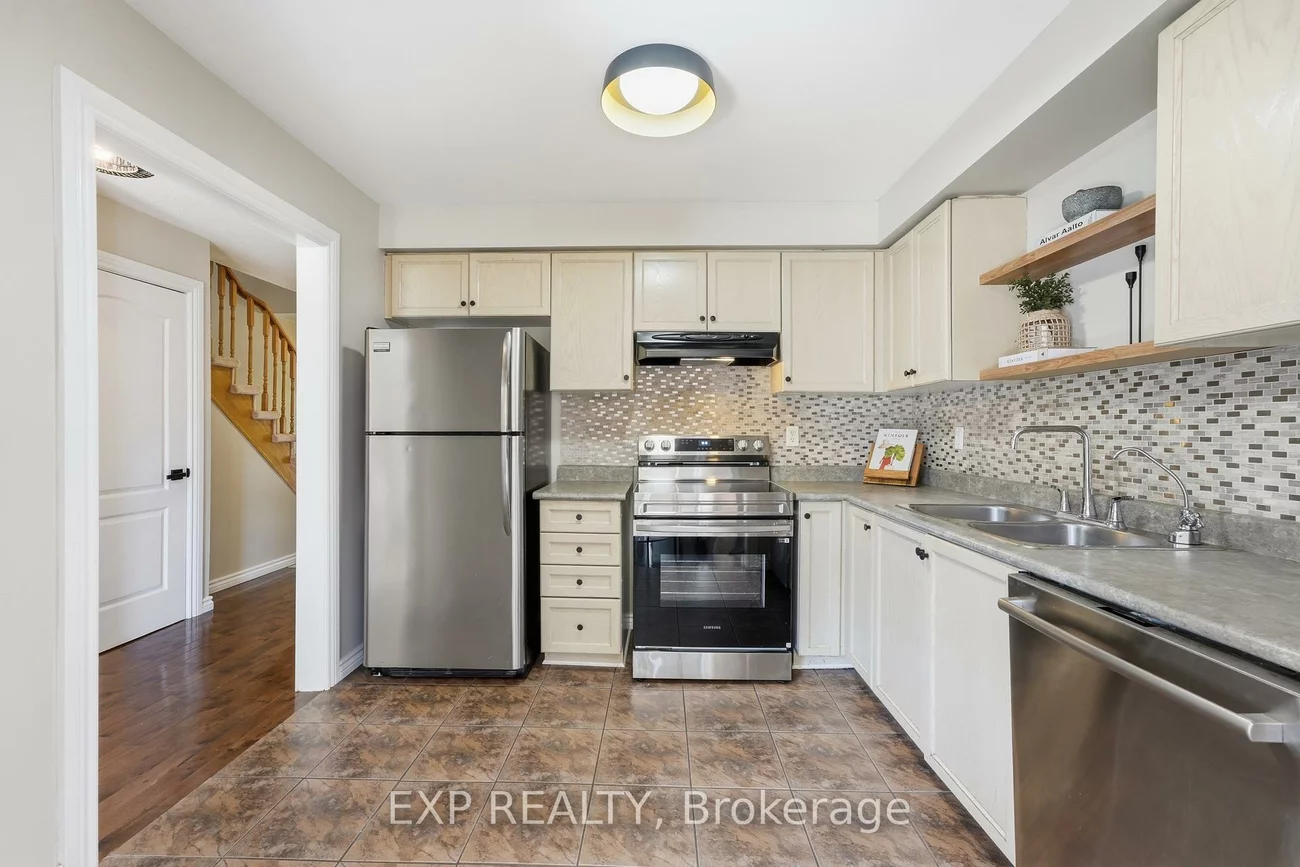 3, Battenberg, Mt Albert, East Gwillimbury