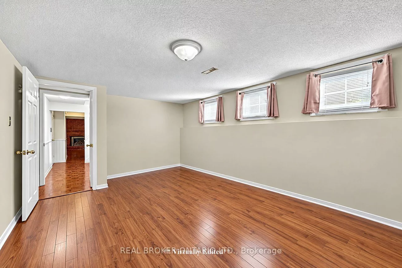 222, Park, Holland Landing, East Gwillimbury
