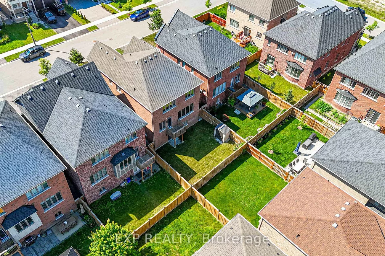 8, Prosperity, Holland Landing, East Gwillimbury