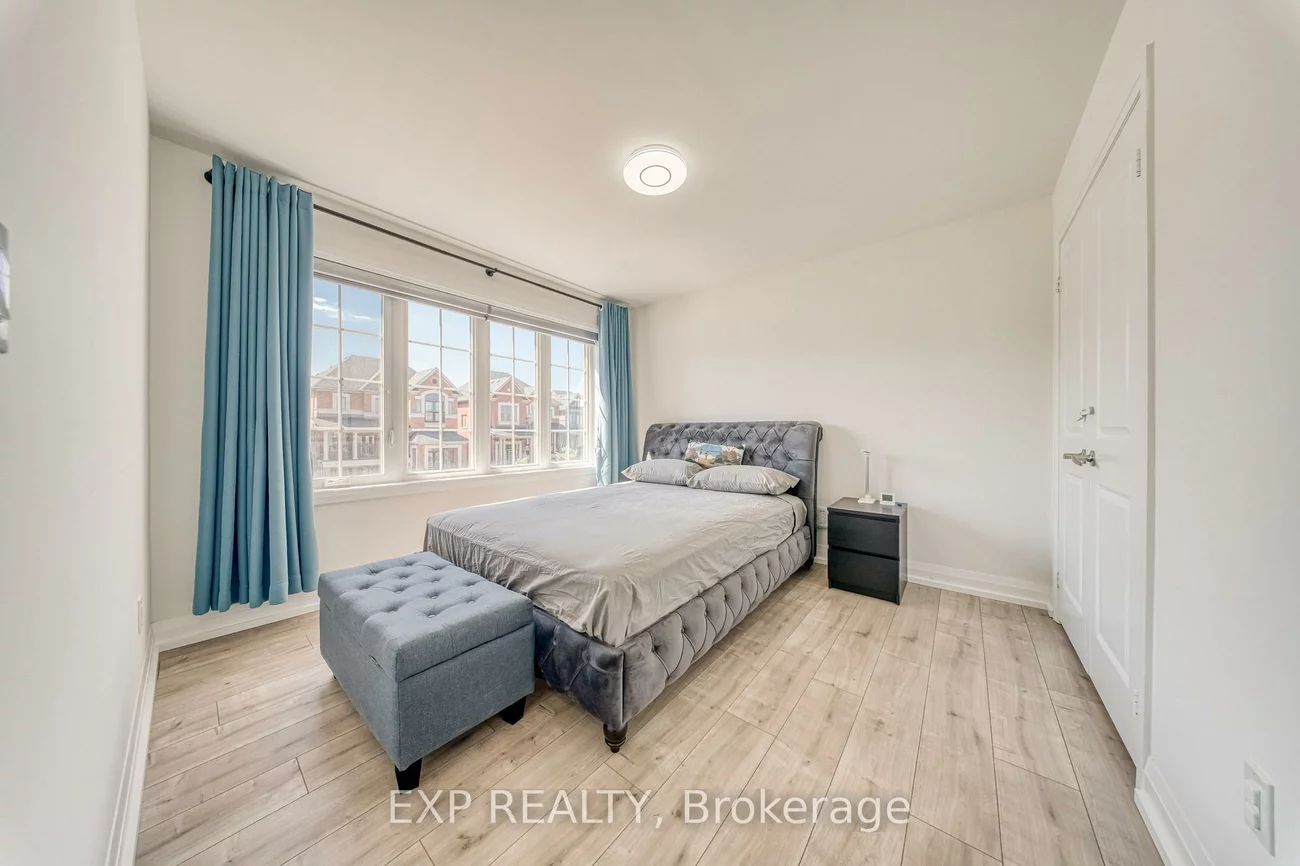 8, Prosperity, Holland Landing, East Gwillimbury
