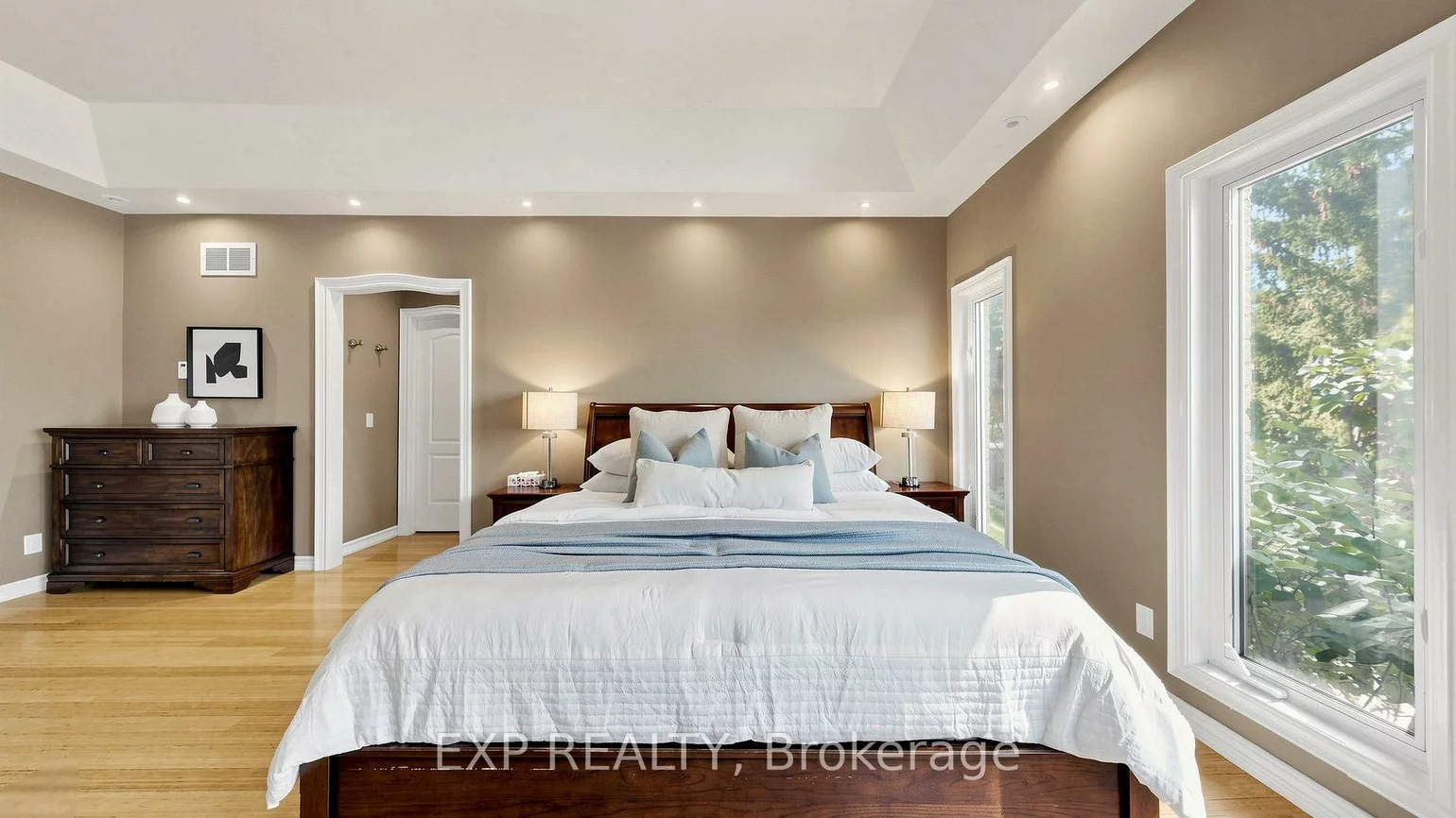 36, Maplehyrn, Sharon, East Gwillimbury