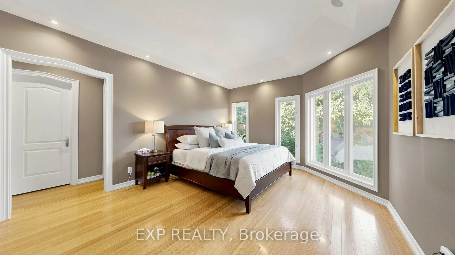 36, Maplehyrn, Sharon, East Gwillimbury