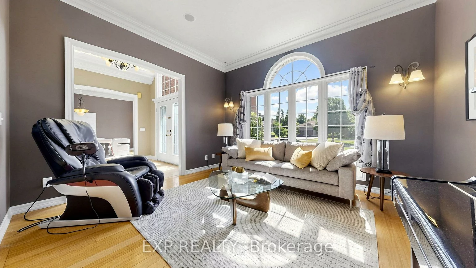 36, Maplehyrn, Sharon, East Gwillimbury
