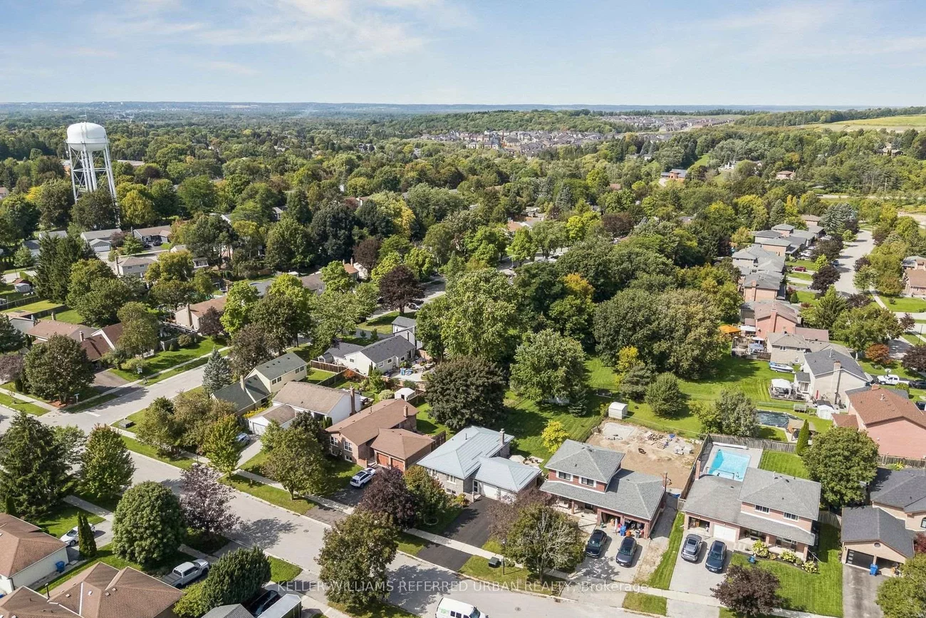 190, Hilltop, Holland Landing, East Gwillimbury