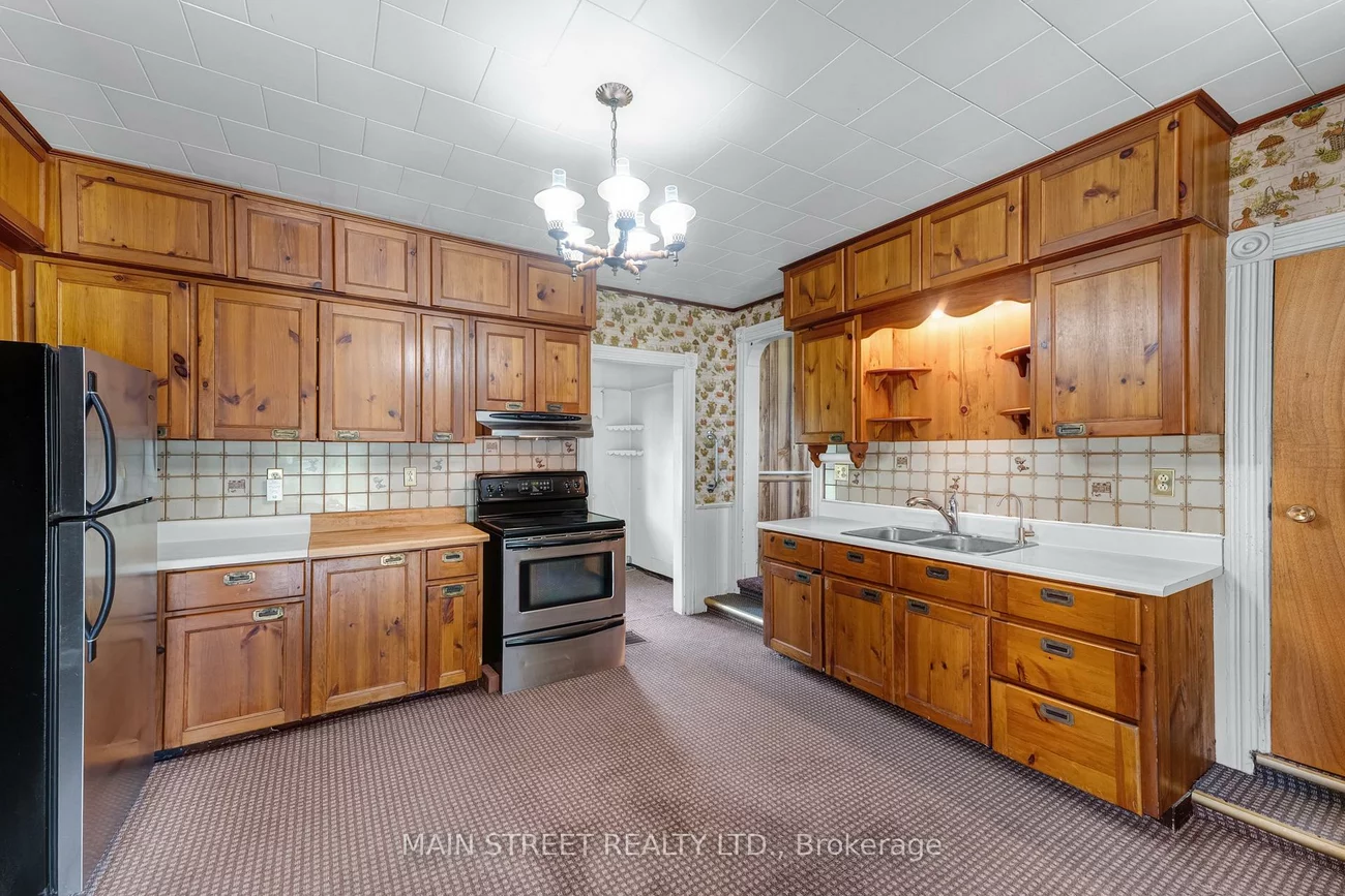 60, Albert, Mt Albert, East Gwillimbury