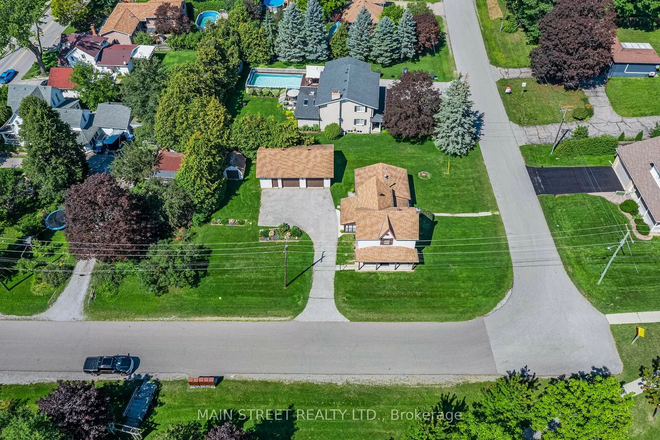 60, Albert, Mt Albert, East Gwillimbury