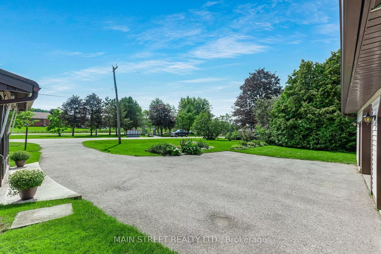 60, Albert, Mt Albert, East Gwillimbury