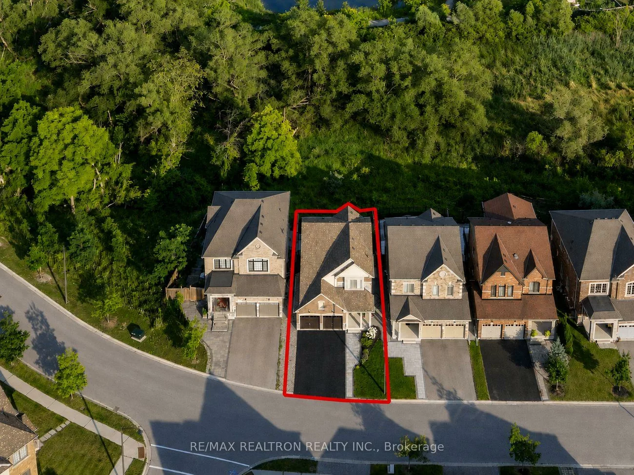 58, Sharonview, Sharon, East Gwillimbury