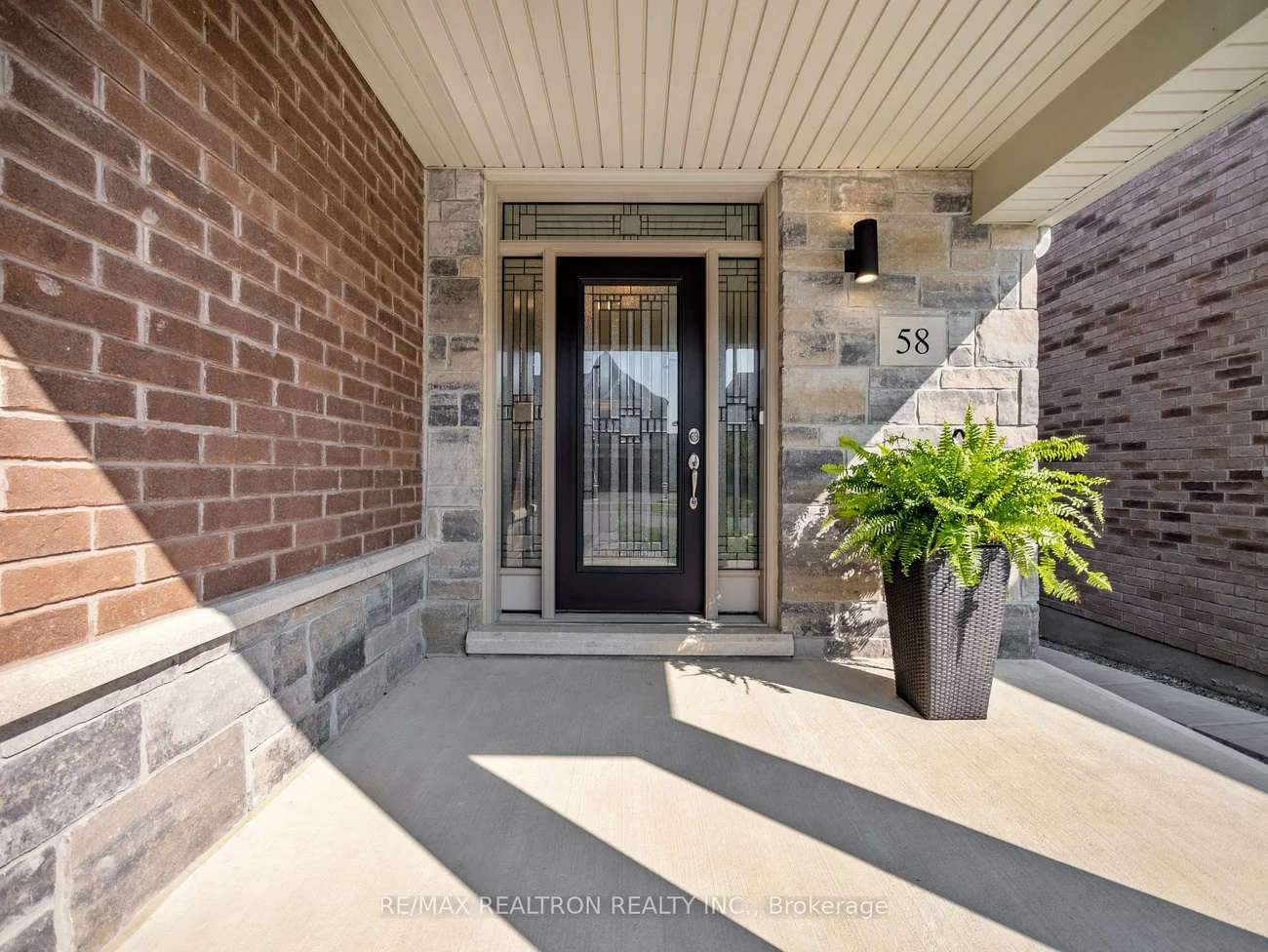 58, Sharonview, Sharon, East Gwillimbury