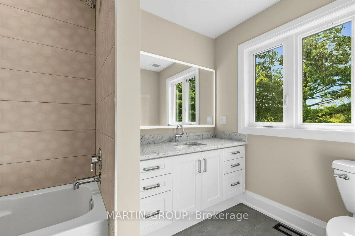 21674, Highway 48, Rural East Gwillimbury, East Gwillimbury