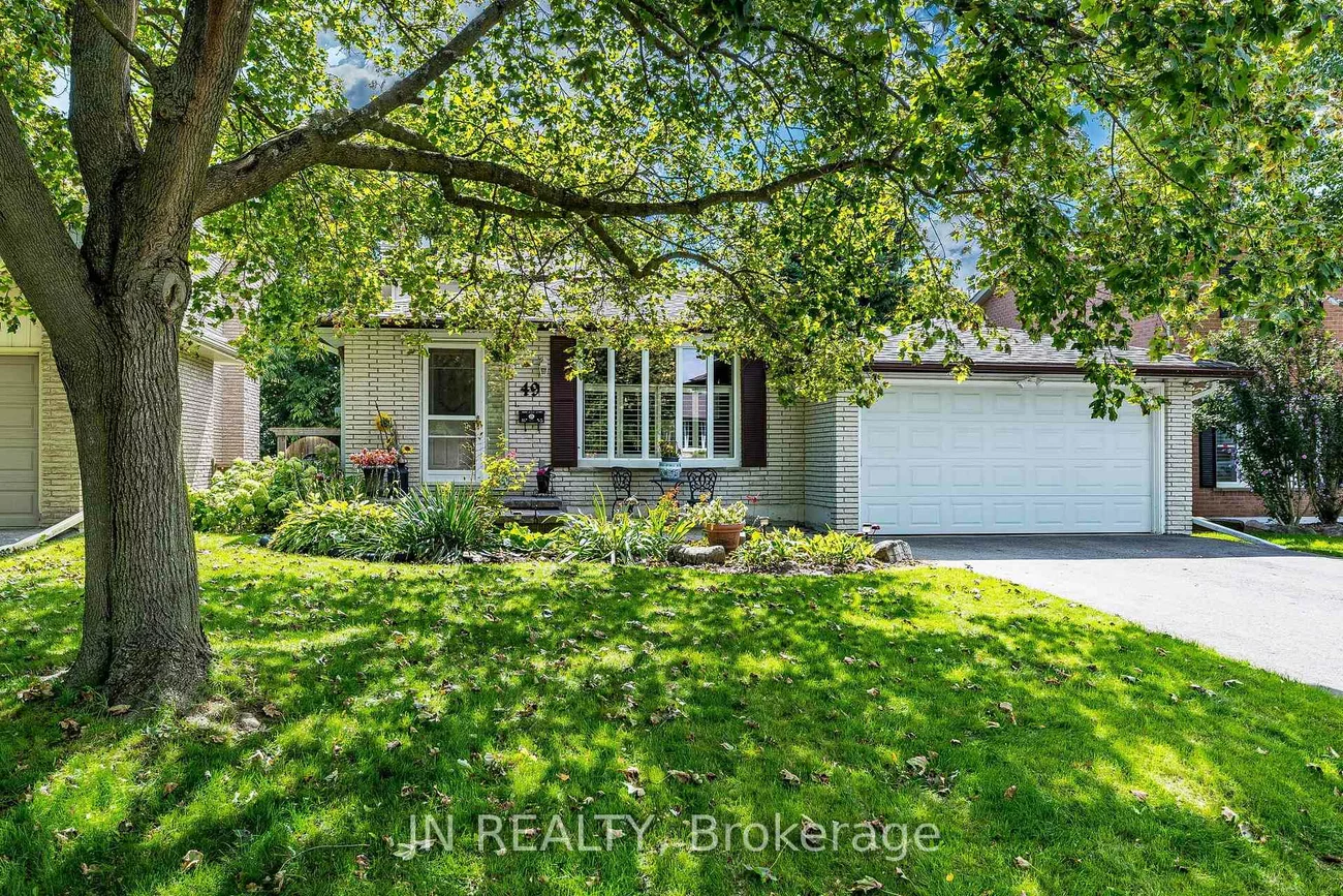 49, School, Holland Landing, East Gwillimbury