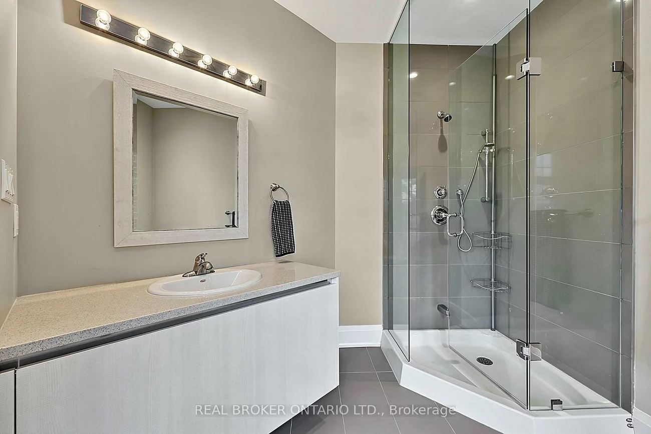 64, Manor Glen, Mt Albert, East Gwillimbury