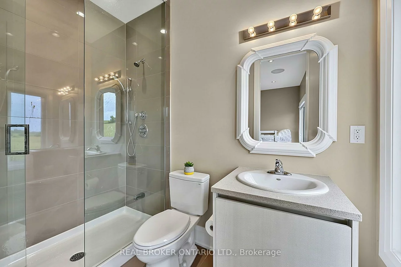 64, Manor Glen, Mt Albert, East Gwillimbury