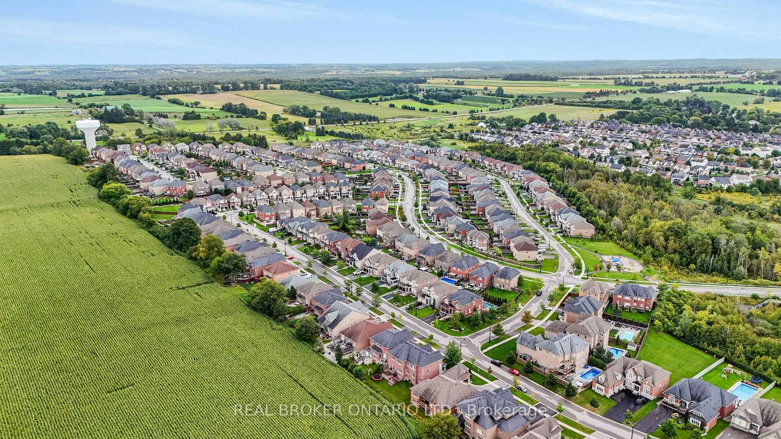 64, Manor Glen, Mt Albert, East Gwillimbury