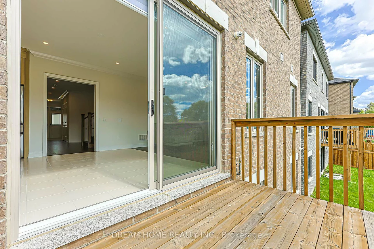 16, Fair Winds, Holland Landing, East Gwillimbury