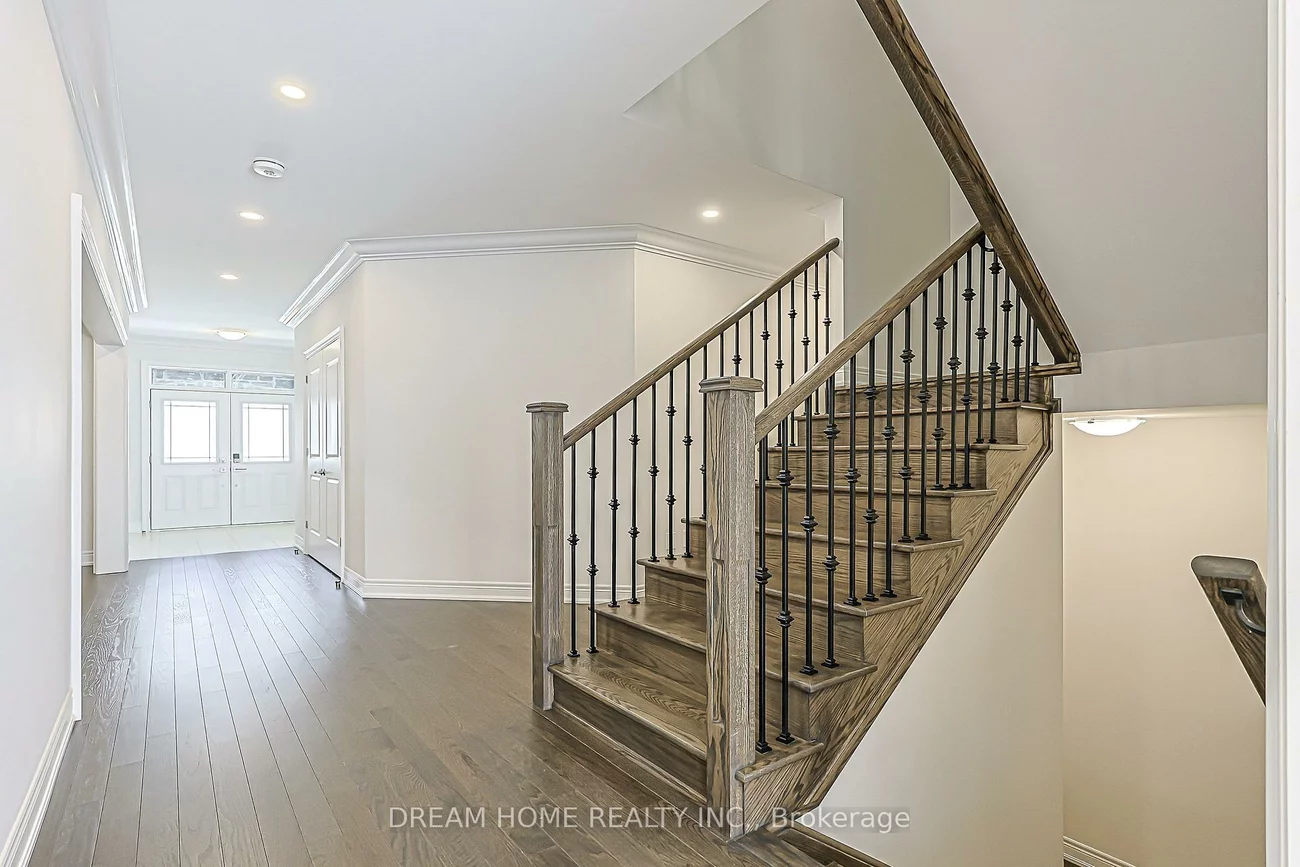 16, Fair Winds, Holland Landing, East Gwillimbury