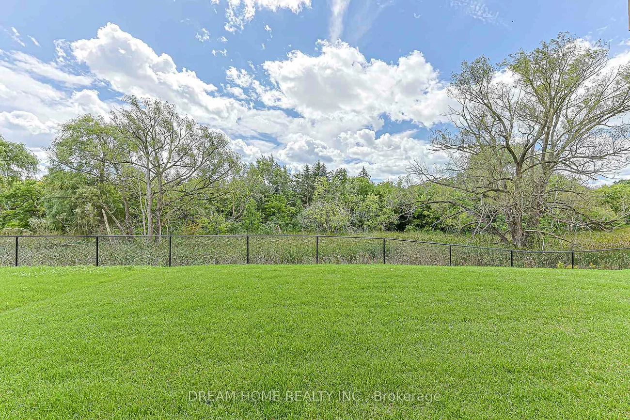16, Fair Winds, Holland Landing, East Gwillimbury