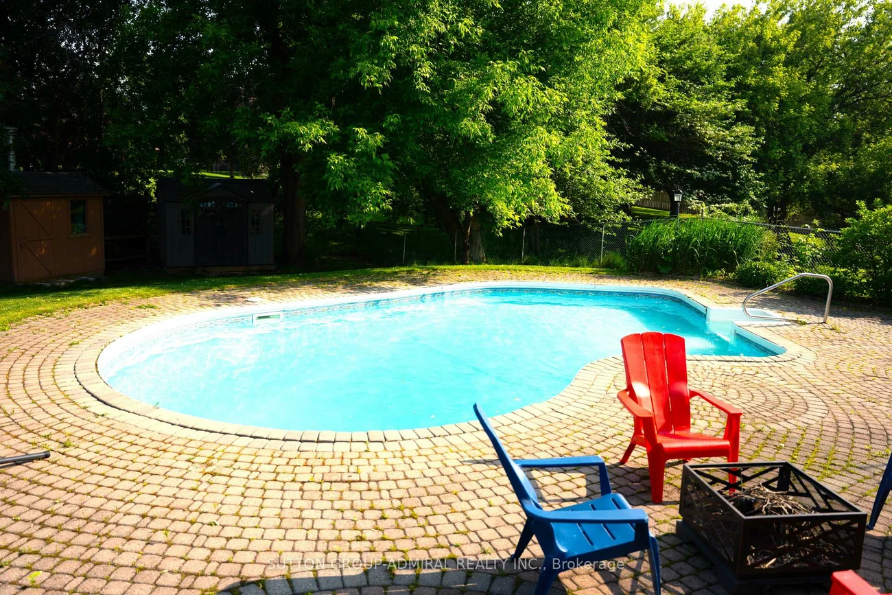 60, Maple, Sharon, East Gwillimbury