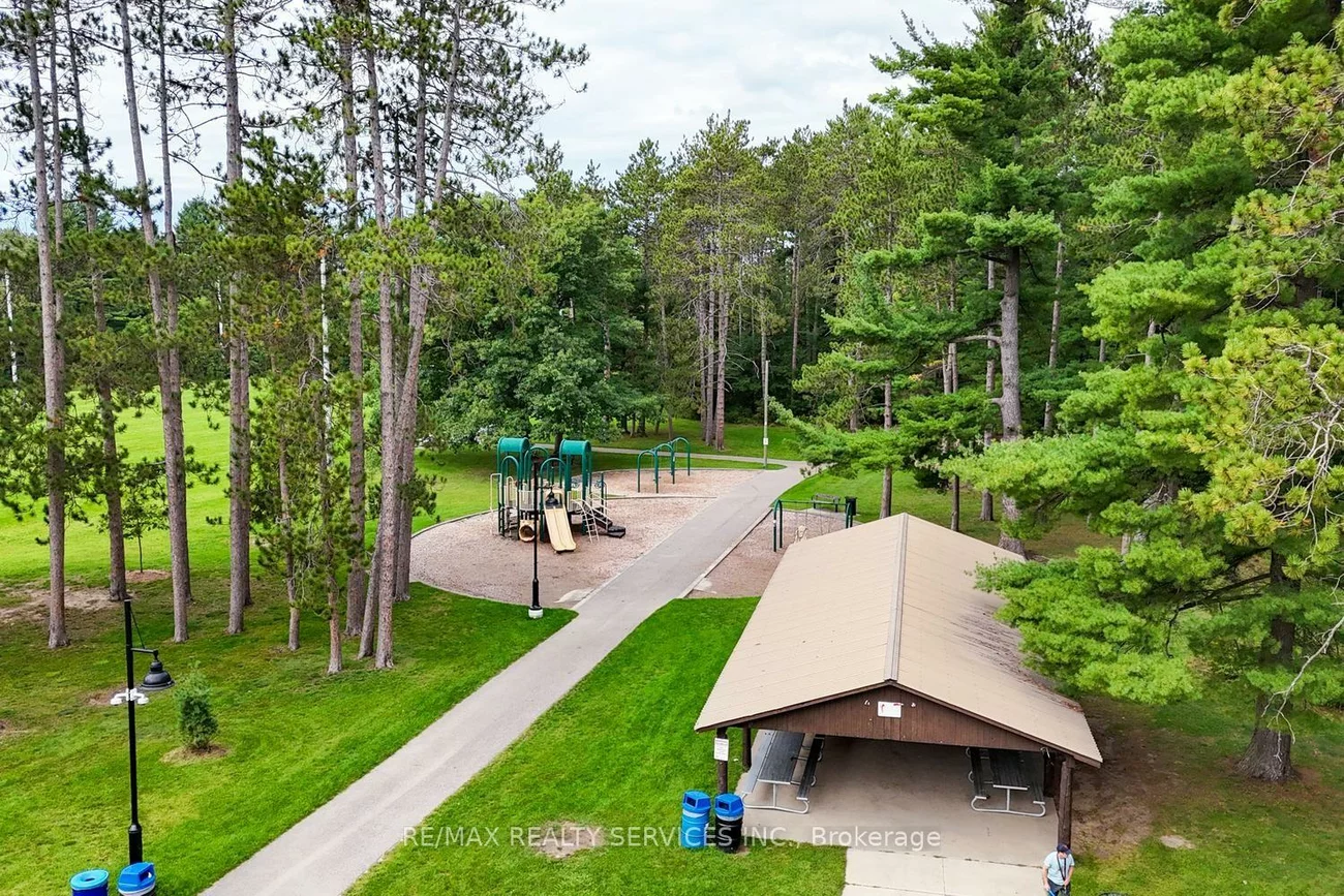 10, Brent, Holland Landing, East Gwillimbury