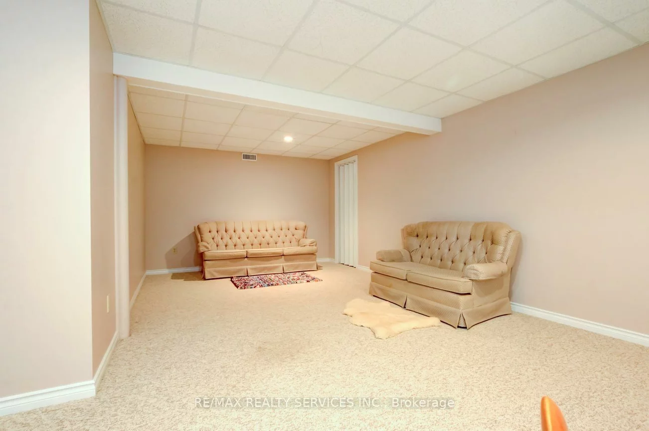 10, Brent, Holland Landing, East Gwillimbury