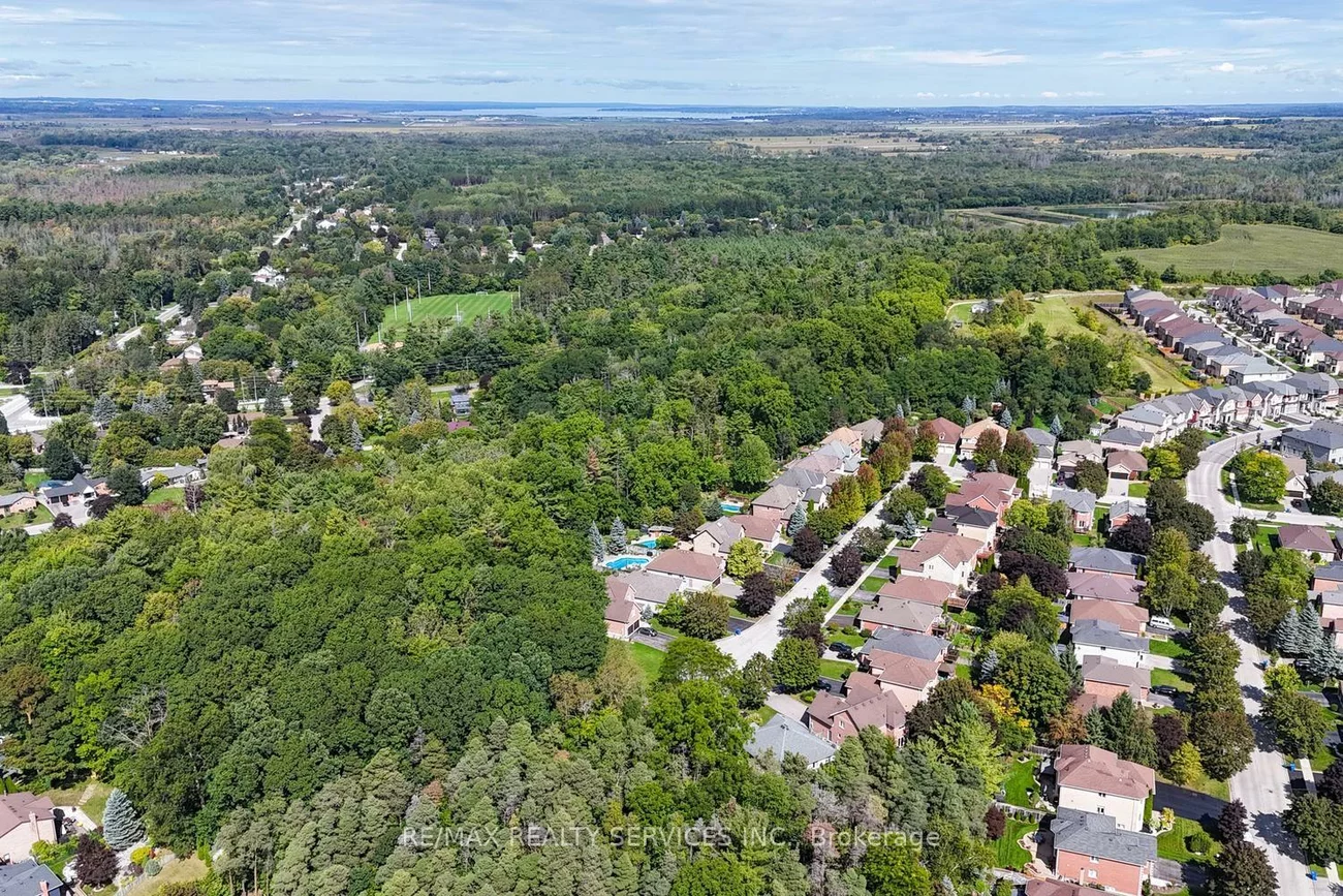 10, Brent, Holland Landing, East Gwillimbury