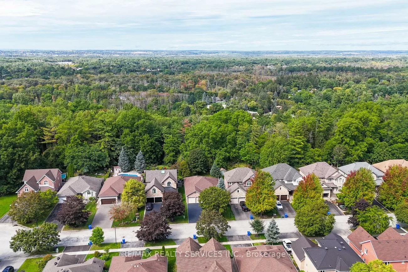 10, Brent, Holland Landing, East Gwillimbury